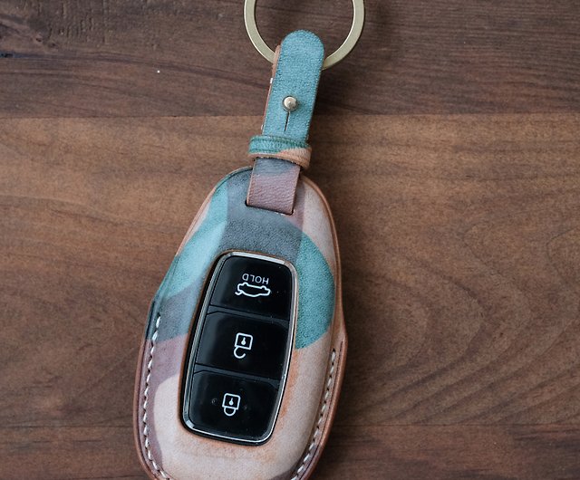 Shape it  Handmade Leather HYUNDAI key Case.Car Key Holder - Shop Navy  LeatherCraft Keychains - Pinkoi