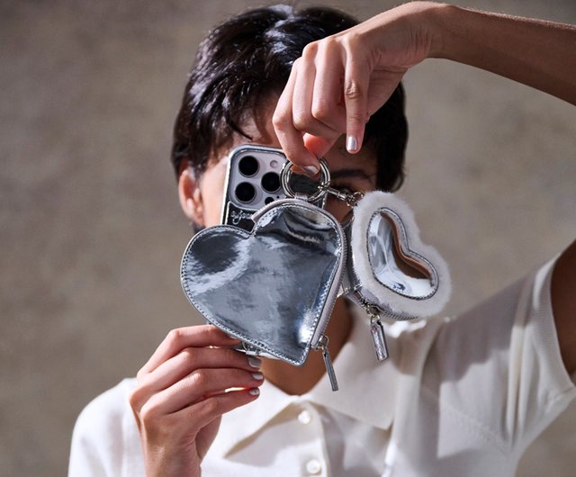 iPhoneアクセサリー ajew glow heart pocket case 楽天市場】【公式店】【即納】【iPhone case】ajew glow heart pocket