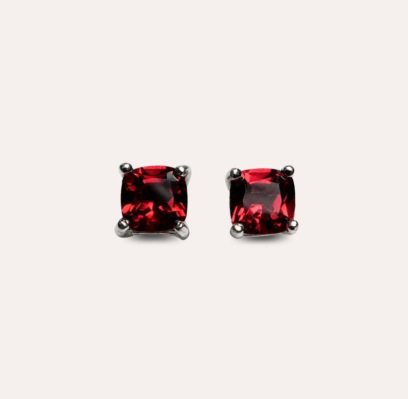 AND Stone red square 5mm earrings classic series Square E natural Gemstone - ต่างหู - เงิน สีแดง