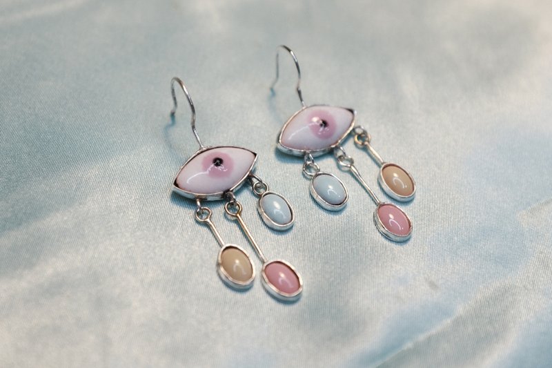 Pink Eyes - 耳環 - 耳環/耳夾/耳骨夾 - 銀 銀色