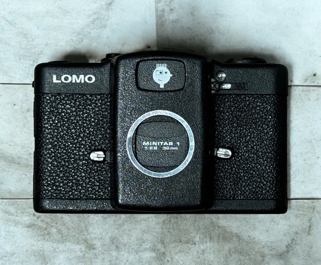 Lomo 135 ロモ カメラ Lomo 135 ロモ カメラ Lomo 135 - - The free camera