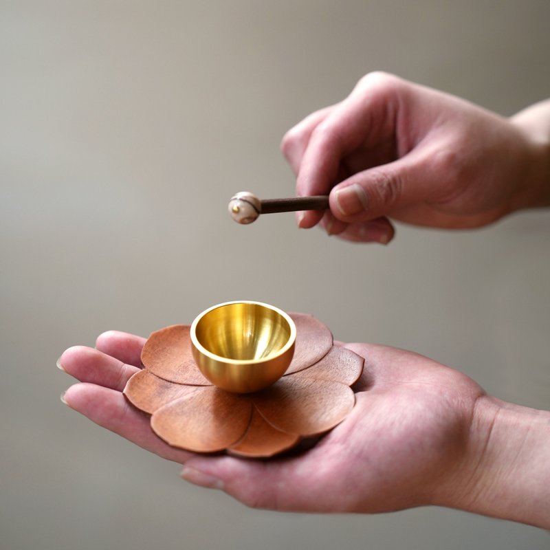 禪花迷你頌缽 黃銅音碗 實木花托 冥想靜心 療愈禮物 日系極簡 - 其他 - 銅/黃銅 金色