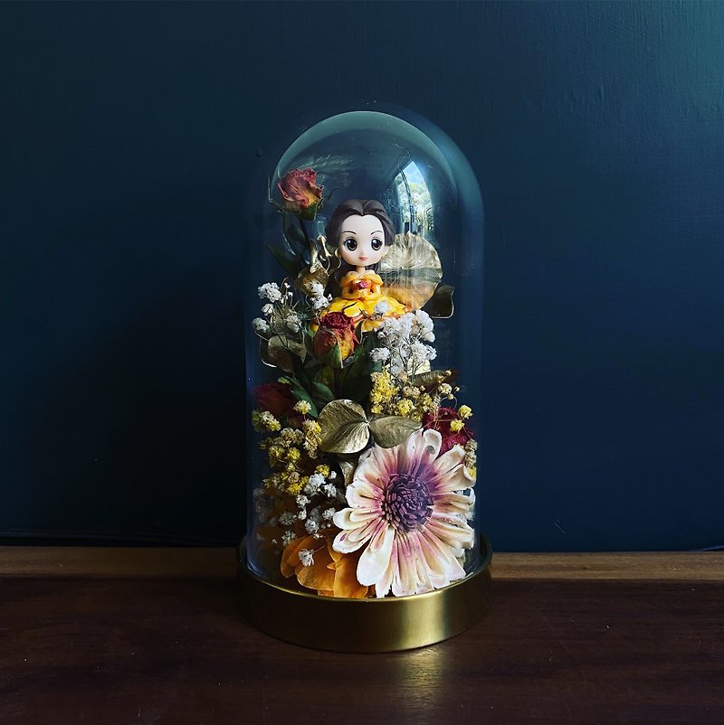 【用正版迪士尼公主公仔做的夢幻玻璃夜燈】永生花|乾燥花|玻璃罩 - 乾燥花/永生花 - 植物．花 多色
