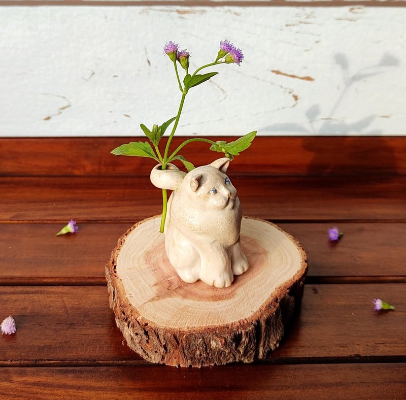 Handcrafted cat pottery incense stick holder - เซรามิก - ดินเผา 