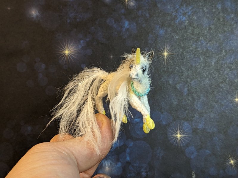 Magic Unicorn. ユニコーン. 独角兽 Dú jiǎo shòu - Stuffed Dolls & Figurines - Other Materials White