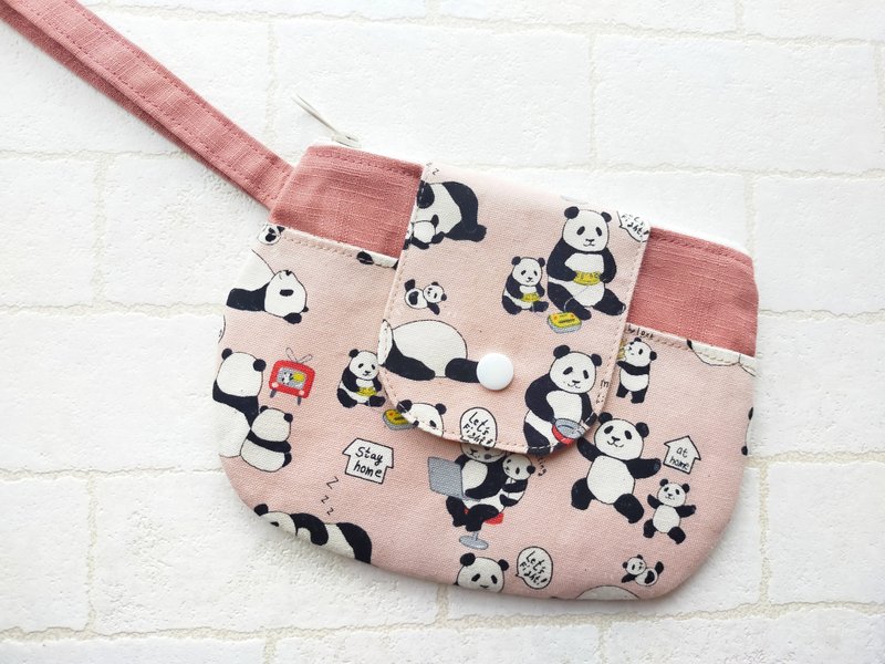 Panda daily treasure bag/clutch bag/epidemic prevention bag/coin purse - กระเป๋าคลัทช์ - ผ้าฝ้าย/ผ้าลินิน 