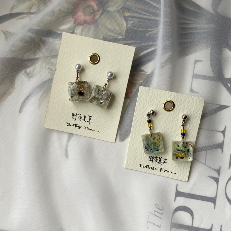 Square resin earrings exchange gifts can be customized - Earrings & Clip-ons - Plants & Flowers 