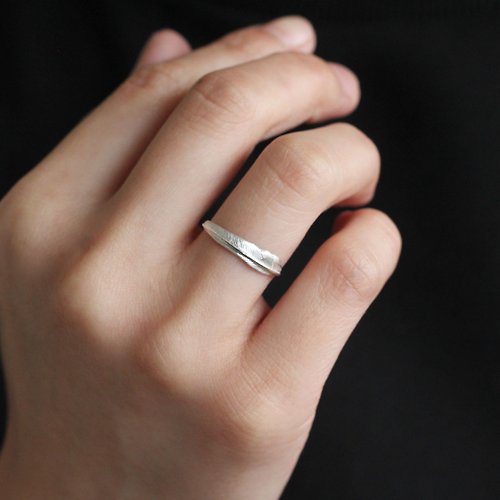 ateliermozu Feather ring