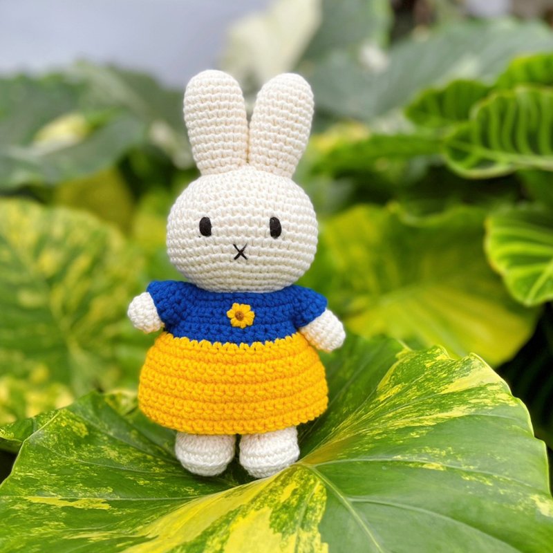 Just Dutch | Miffy handmade and her Ukraine dress - ตุ๊กตา - ผ้าฝ้าย/ผ้าลินิน หลากหลายสี