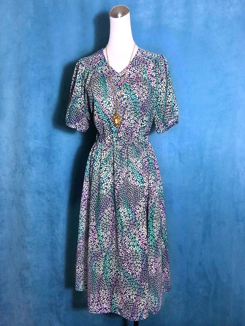 Flower smudged short-sleeved vintage dress / brought back to VINTAGE abroad - One Piece Dresses - Polyester Multicolor