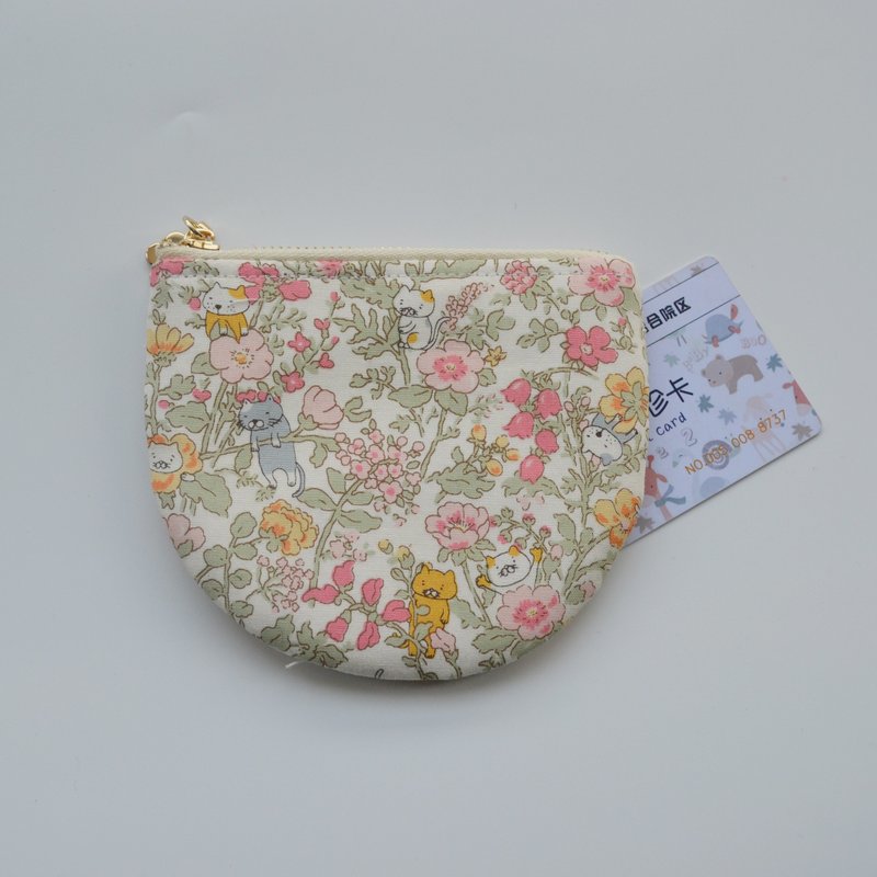 Half-Moon Coin Pouch / Small Storage Bag / Cat Amongst Flowers - Toiletry Bags & Pouches - Cotton & Hemp 