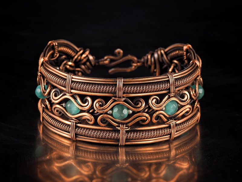 Copper bracelet women with glass beads handmade 7th Wedding Anniversary - สร้อยข้อมือ - แก้ว สีน้ำเงิน