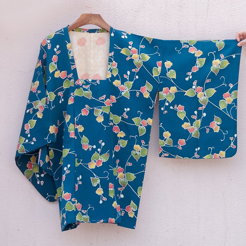 Vintage kimono / is cyanotic blue flower handle road trip - Women's Casual & Functional Jackets - Silk Blue