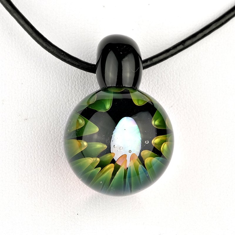 Meteorite Fumed Handmade Lampwork Glass Pendant - สร้อยคอ - แก้ว สีเขียว