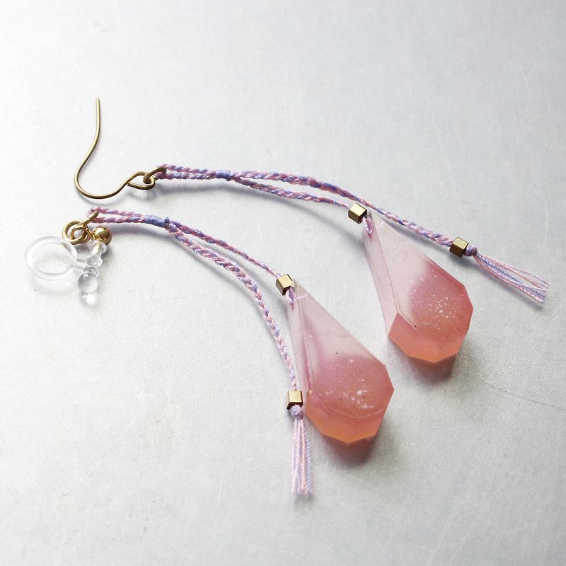 Color rain earrings cherry powder / single only - Earrings & Clip-ons - Waterproof Material Pink