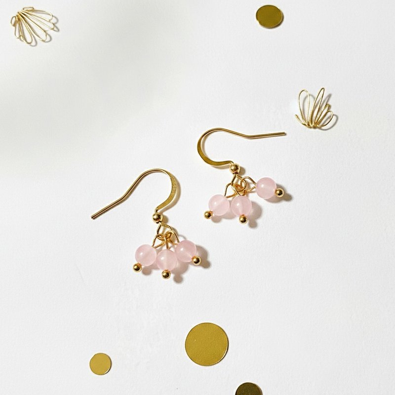 Christmas Gift Exchange Sweet Berry Blush Rose Quartz Hook Earrings Handmade Natural Gemstone - ต่างหู - คริสตัล สึชมพู