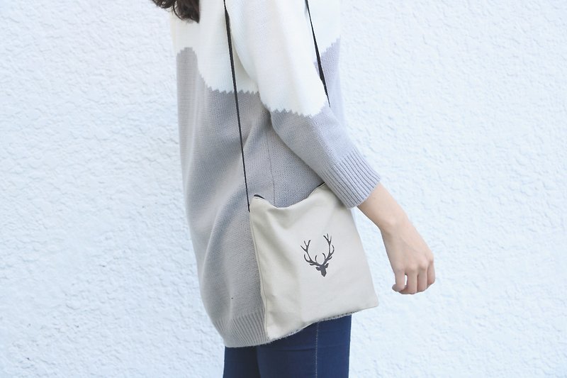 MaryWil Shoulder Bag -Antlers - กระเป๋าแมสเซนเจอร์ - ผ้าฝ้าย/ผ้าลินิน สีกากี