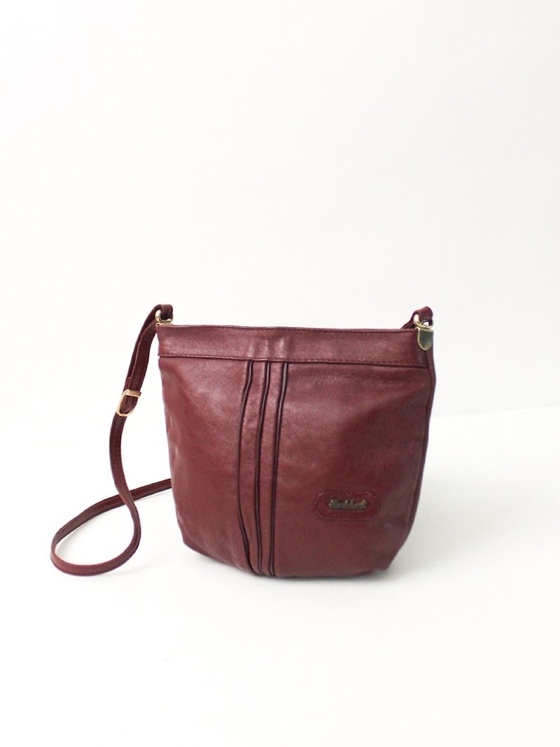 復古真皮俏麗棗紅色側背包肩背包歐洲古董包European Vintage Bag - 側背包/斜背包 - 真皮 紅色