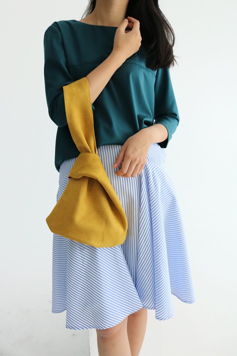 Desmond Tote- Ochre Suede Wrap Tote Bag (Other colors available) - กระเป๋าถือ - หนังแท้ สีนำ้ตาล