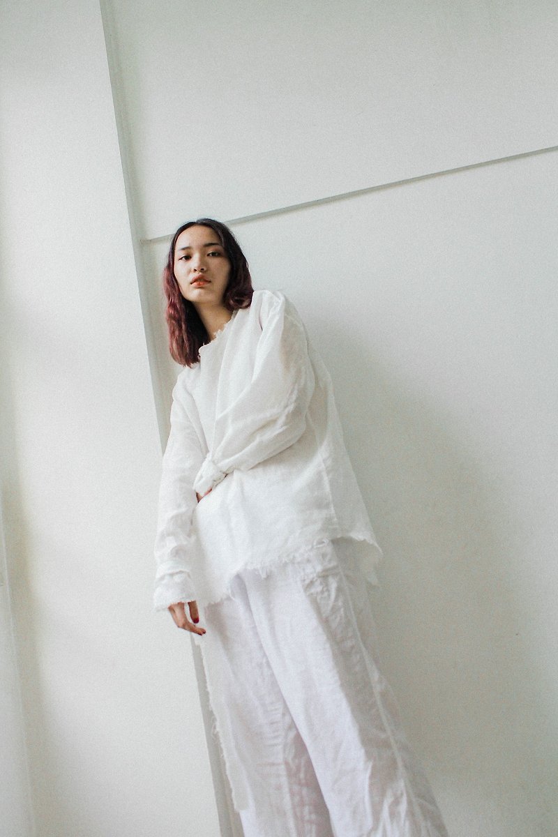 BELT SLEEVE TEE - เสื้อผู้หญิง - ผ้าฝ้าย/ผ้าลินิน ขาว