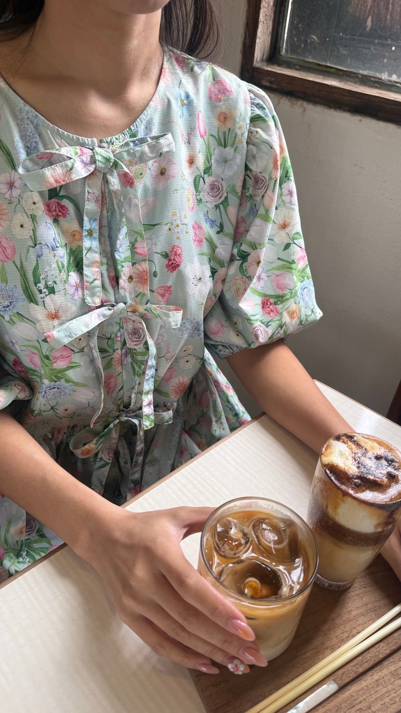 Ruffle blouse with front bow : mint lady - 女上衣/長袖上衣 - 聚酯纖維 綠色