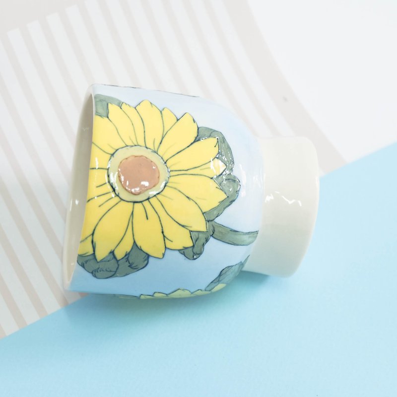 Sunflower Cup - 咖啡杯/馬克杯 - 陶 黃色