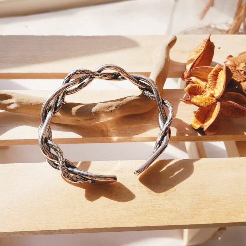 Handmade Twist Roll Thick 925 Sterling Silver Bracelet Bracelet (Anti-old Retro Style) - สร้อยข้อมือ - เงินแท้ สีเงิน