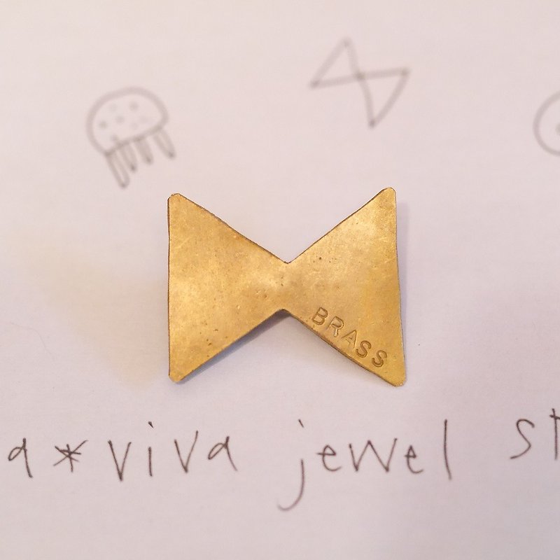 Bow tie A bow tie Chibi brooch material brass - Brooches - Copper & Brass Gold