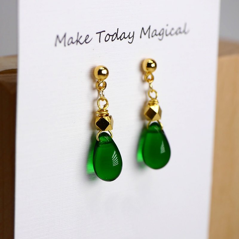 Candy Jewelry retro dark green glass earrings earrings (can be changed to painless Clip-On) - ต่างหู - กระจกลาย สีเขียว