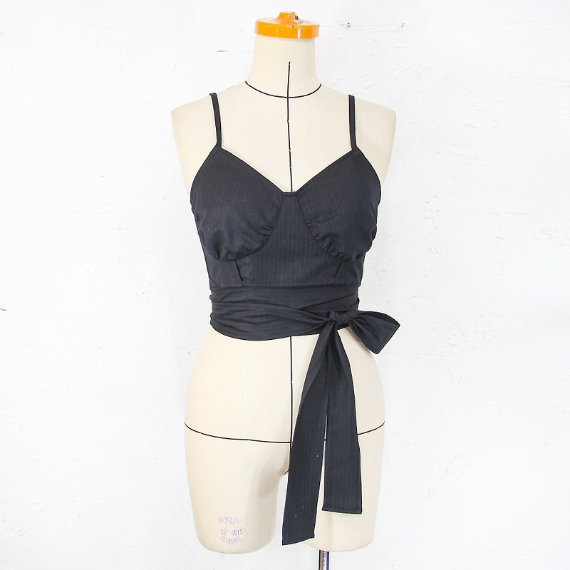 Aman No.43 Multi-tying vest-style straps cute suit thin wool - เสื้อกั๊กผู้หญิง - ขนแกะ 