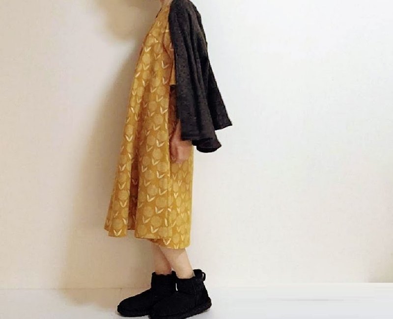 チューリップ柄　フレアワンピース　マスタードイエロー - 連身裙 - 棉．麻 黃色