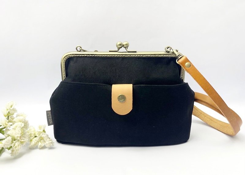 Pure black simple laminated kiss lock bag • Side backpack • Comes with leather strap - กระเป๋าแมสเซนเจอร์ - ผ้าฝ้าย/ผ้าลินิน สีดำ