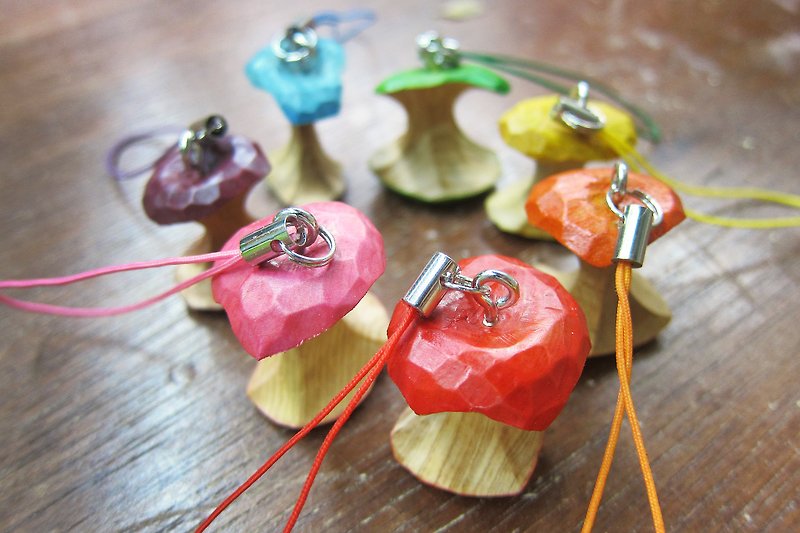 Wooden eat apples Charm (simple models)--wood--handmade - Handmade color [optional] - พวงกุญแจ - ไม้ สีแดง