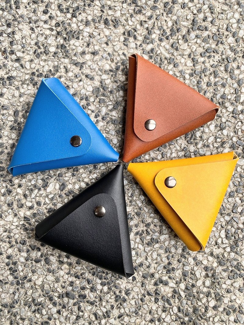 triangle coin purse - กระเป๋าสตางค์ - พลาสติก หลากหลายสี