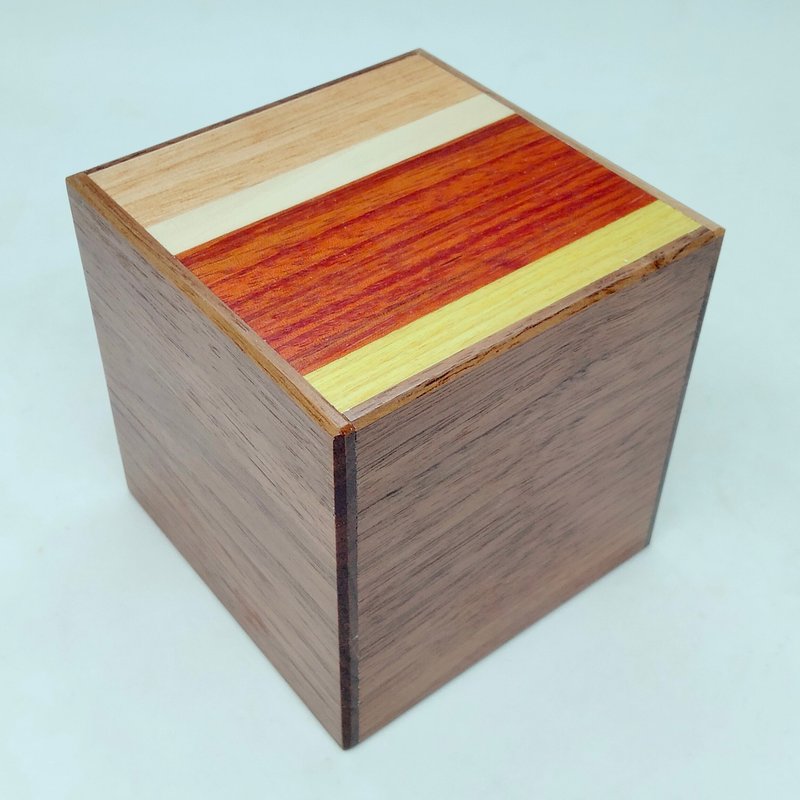 18-step Natural wood 8.5cm/3.3inch Cube Japanese puzzle box by Hiroyuki Oka - Other - Wood 