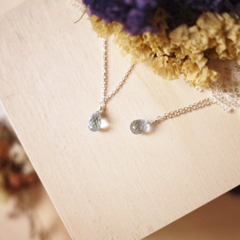 Natural clear water Sapphire water droplets clavicle chain - a single fall models - สร้อยคอทรง Collar - เครื่องเพชรพลอย สีน้ำเงิน