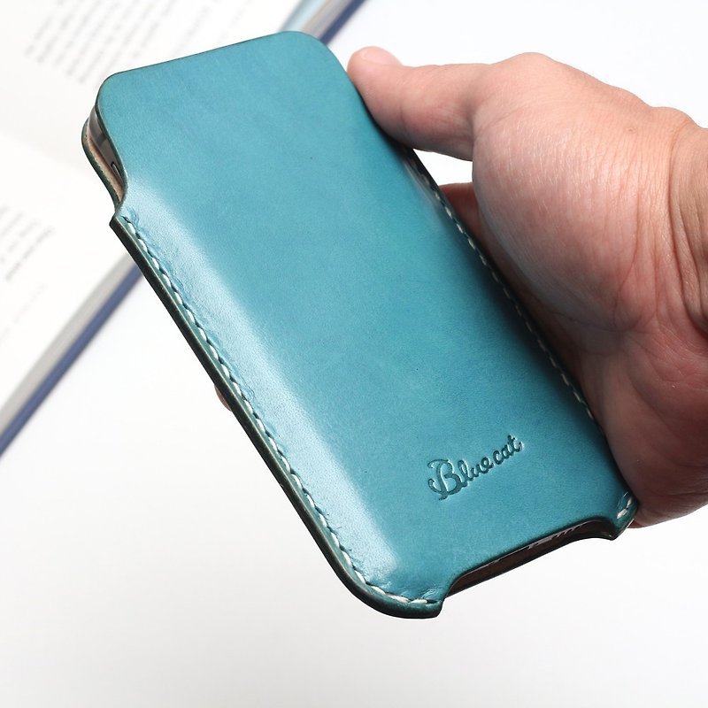 Minimal marine blue hand-dyed 鞣 true leather handmade hand-sewn iPhone - Phone Cases - Genuine Leather Blue