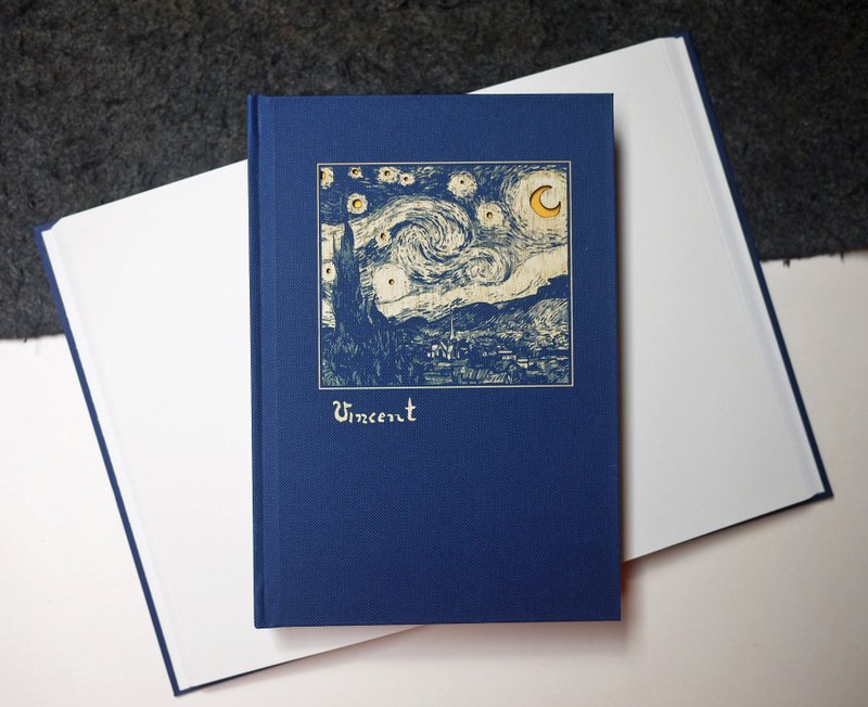 Customized product laser engraving famous painting note book-Starry Night can engrave text and name - สมุดบันทึก/สมุดปฏิทิน - กระดาษ สีน้ำเงิน