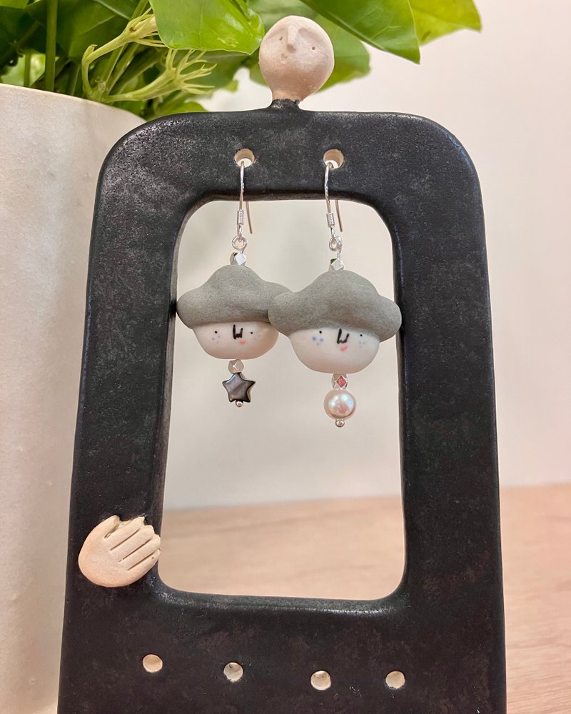 Miss Hairy Porcelain Earrings - ต่างหู - ดินเผา สีเทา