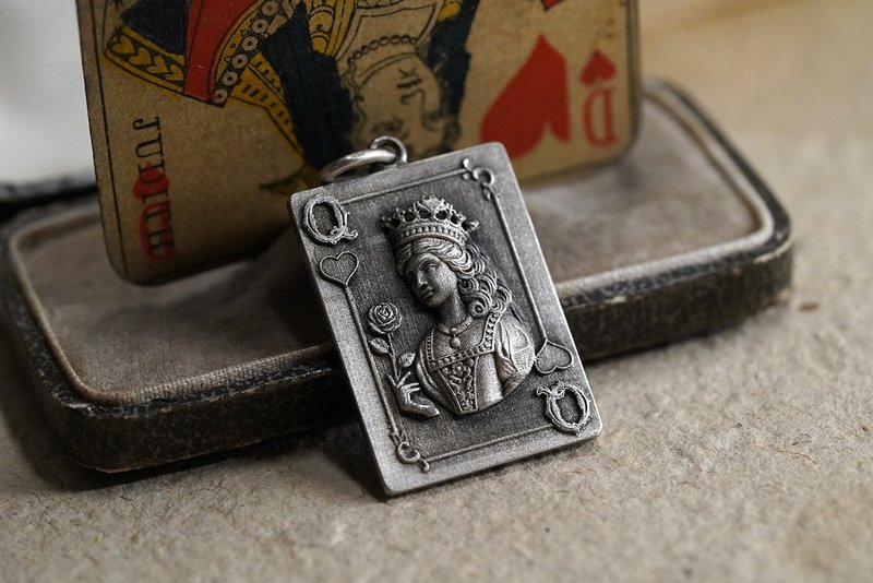 925銀撲克牌吊墜-紅心皇后 (P470) (不含項鍊) - 項鍊 - 純銀 