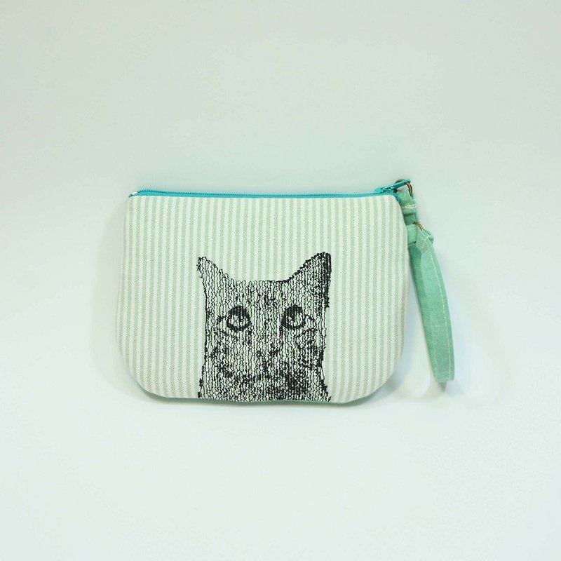 Embroidery handle coin purse 01-cat - กระเป๋าใส่เหรียญ - ผ้าฝ้าย/ผ้าลินิน สีเขียว