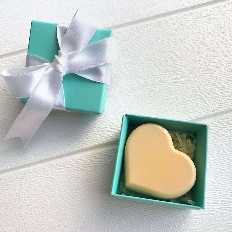 Love soap (including packaging) I Cold handmade soap I give my Valentine's gift - Soap - Other Materials White