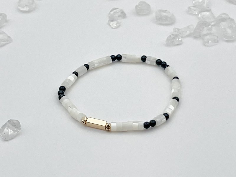 Sosii | Crystal 23 natural crystal bracelet | Fine-section | - Bracelets - Shell White