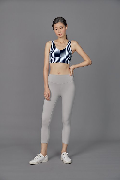 GLOW activewear Emily legging in grey - Size S