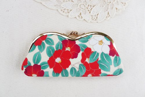 puremorningvintage 70s Red and Green FLORALS printed with Heart Shaped gold frame glasses case