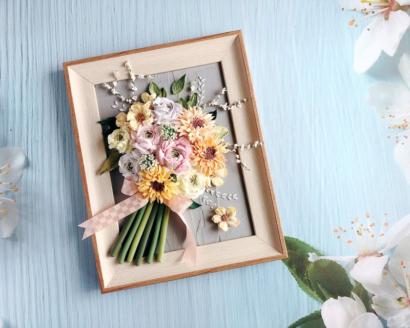 Cream soil squeezed flower bouquet photo frame/hanging picture (can stand and hang) - กรอบรูป - ดินเหนียว สึชมพู