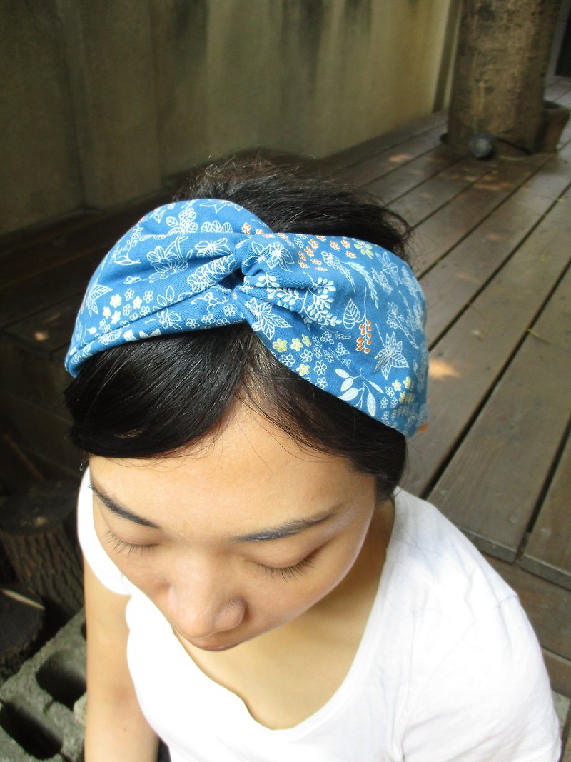 Cross hair band (elastic hand) - Blue Garden - เครื่องประดับผม - ผ้าฝ้าย/ผ้าลินิน สีน้ำเงิน