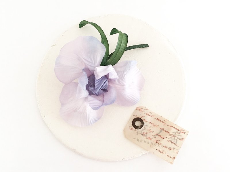 Corsage iris light purple - เข็มกลัด - ผ้าไหม สีม่วง