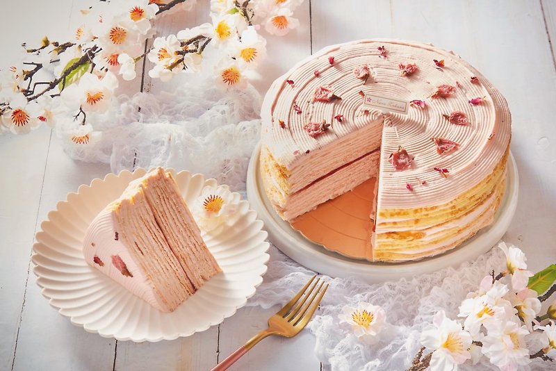 Real cherry blossom mille-feuille cake 8 inches - เค้กและของหวาน - วัสดุอื่นๆ สึชมพู