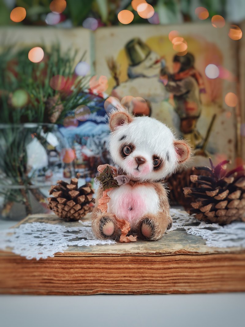 Artist Teddy panda bear Sweety miniature OOAK Handmade Cute Collectible Toy - ตุ๊กตา - วัสดุอื่นๆ สีนำ้ตาล